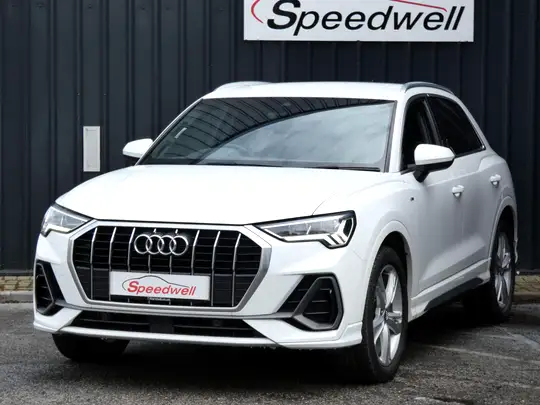 Audi Q3 1.5 TFSI CoD 35 S line Euro 6 (s/s) 5dr &pound;18,895